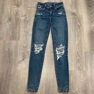 American Eagle Outfitters Women's Dark Blue High-Rise Jegging